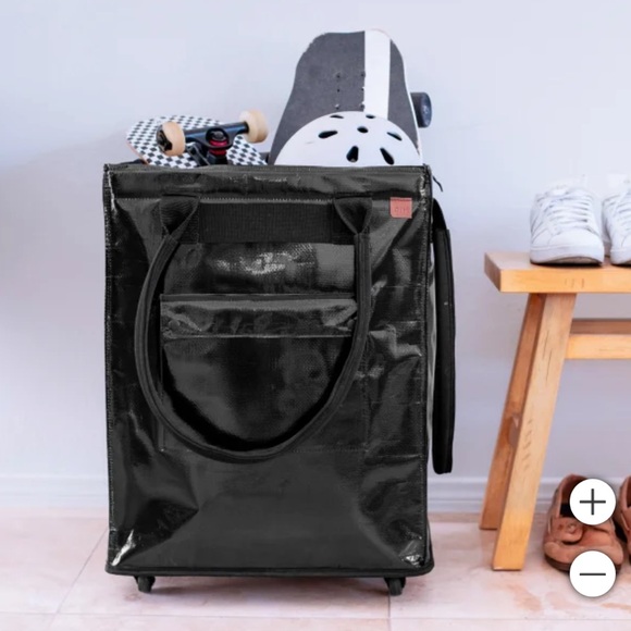 New in box large rolling tote - Picture 3 of 8